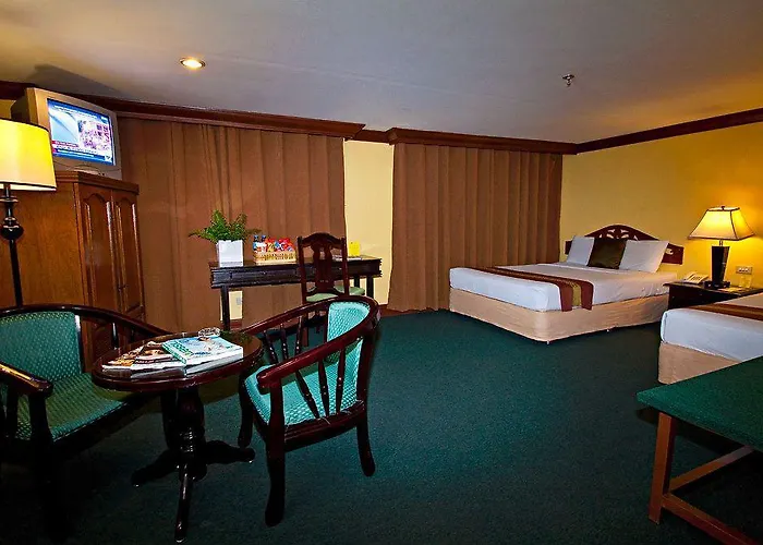 Mango Park Hotel 3*